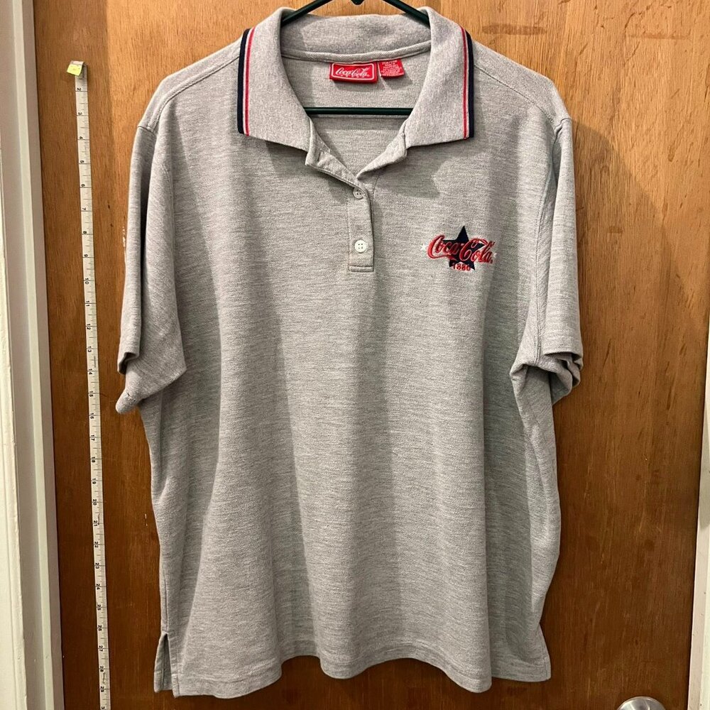 🐻Size 26/28W - Coca Cola - Gray Short Sleeve Coca Cola Polo
